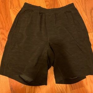 Men’s Lulu Lemon shorts